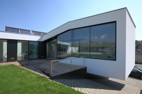 Large-Glass-Windows-House