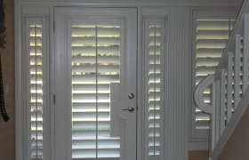 Front door blinds