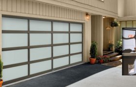 Garage Door Repairman